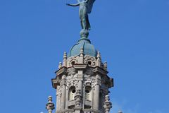 36 Cuba - Havana Centro - Gran Teatro de la Habana - Angel statue on top corner